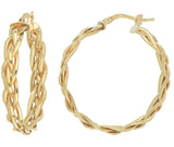 Orecchini a cerchio a treccia in oro giallo su sfondo bianco